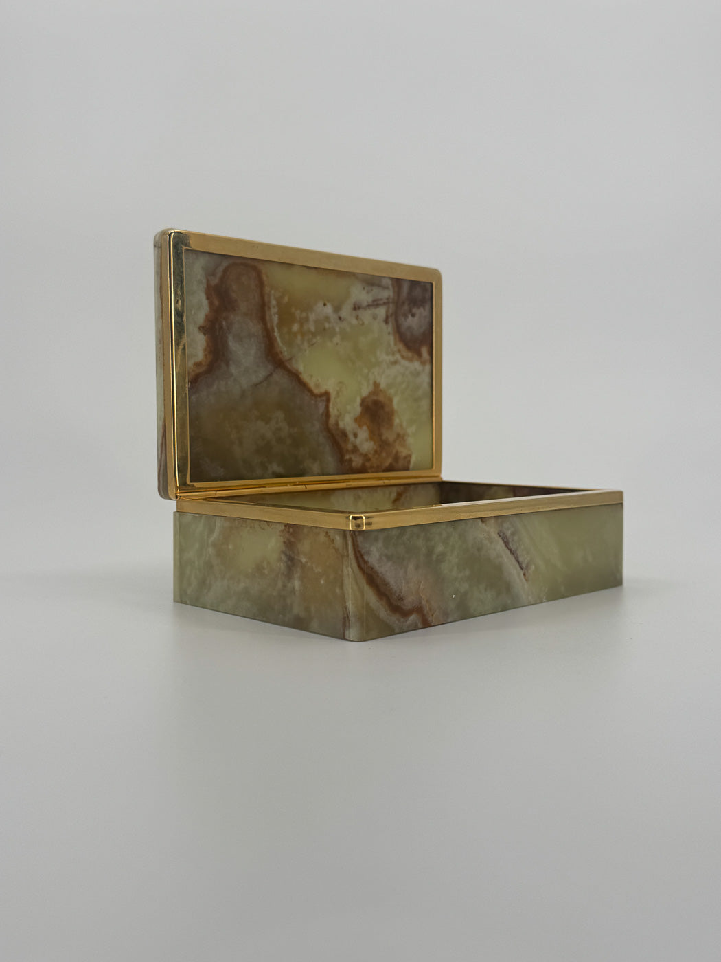 Onyx Box